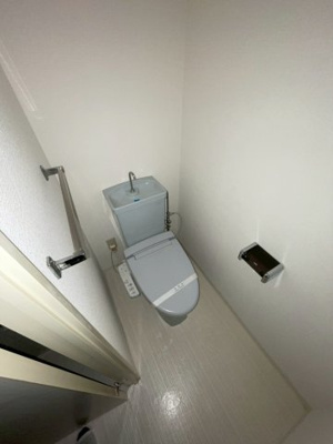 【トイレ】 | グランレジデンス入間 | 退去前のため、別部屋のお写真です。