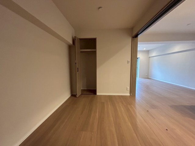 シャトー三愛の洋室