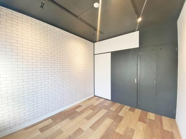 入間市上小谷田１丁目の賃貸マンションの居間・リビング