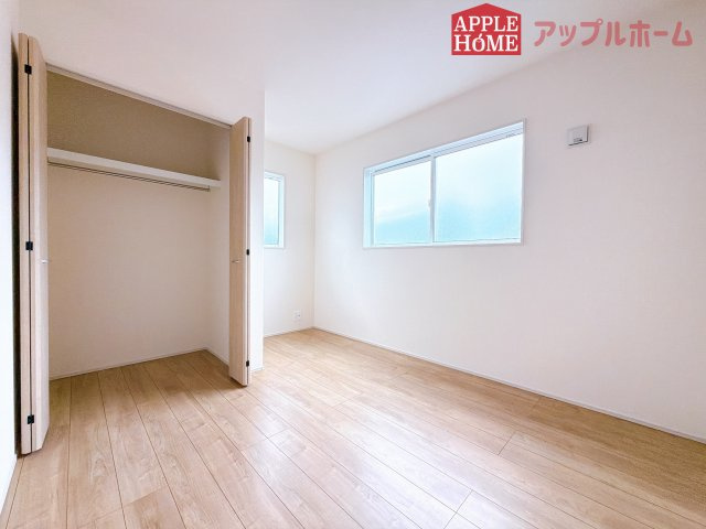 [新築住宅] 行田市谷郷 全1棟の洋室|居室は全室収納あり！たっぷりある収納活用でお部屋もキレイを保てます♪