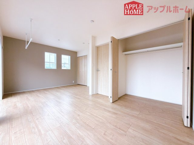 [新築住宅] 行田市谷郷 全1棟の洋室|居室は全室収納あり！たっぷりある収納活用でお部屋もキレイを保てます♪