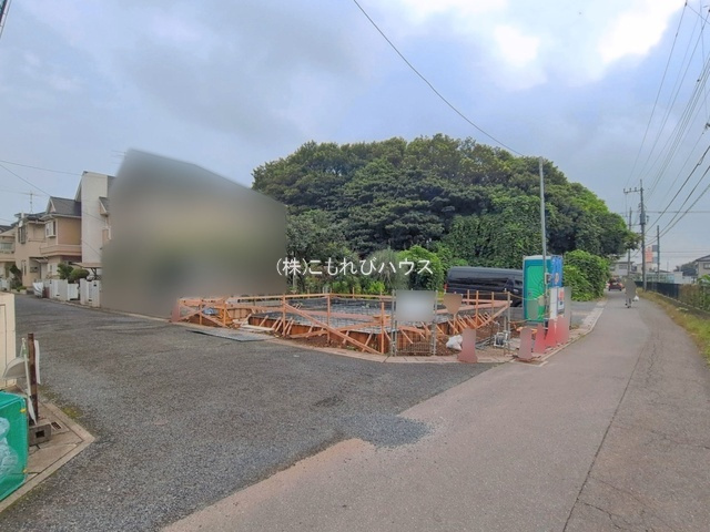 上尾市平塚1丁目　4期　新築一戸建て　ブルーミングガーデン　01の前面道路含む現地写真|撮影：'26/07/17