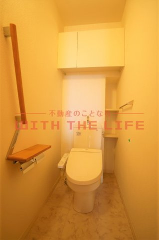 ベレオ合川【キャッシュバック対象物件】のトイレ|落ち着いた色調のトイレです※現状優先