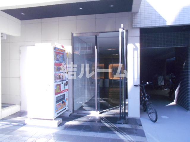 豊島区南池袋２丁目の賃貸マンションのエントランス