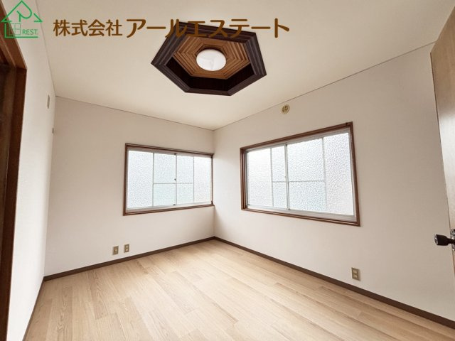 加古郡播磨町北野添１丁目　　　JR「土山駅」徒歩2分の洋室