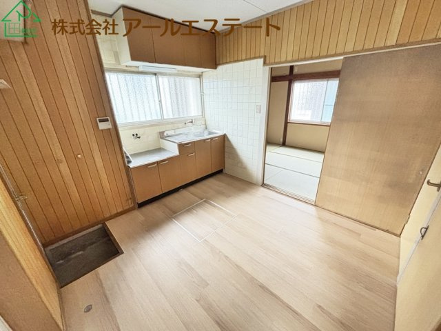 加古郡播磨町北野添１丁目　　　JR「土山駅」徒歩2分の居間・リビング