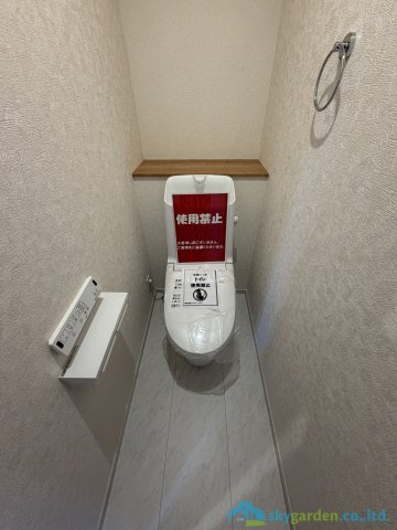 秦野市入船町　新築戸建　全3棟1号棟のトイレ