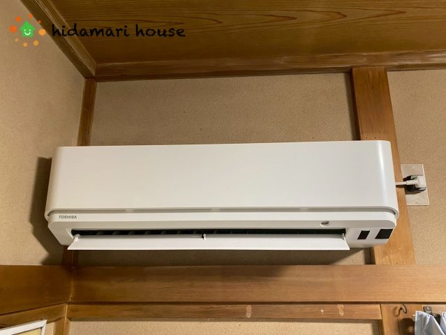 上尾市上尾下　中古戸建の設備|リビング用エアコン