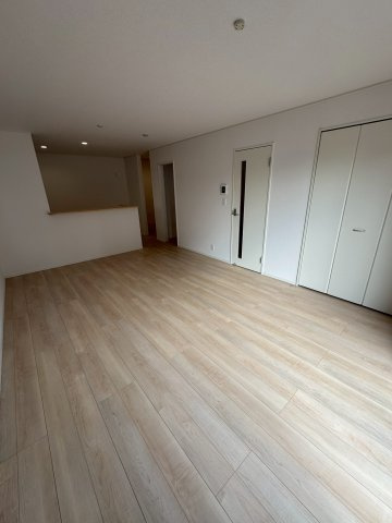 沼津市沢田町第1　新築戸建　全5棟　2号棟　の居間・リビング