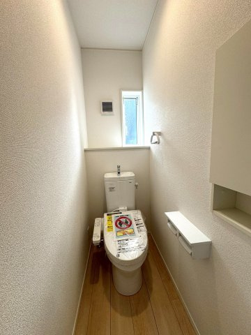 沼津市沢田町第1　新築戸建　全5棟　2号棟　のトイレ|各階にトイレがあるため、朝の支度もスムーズにすすみます。