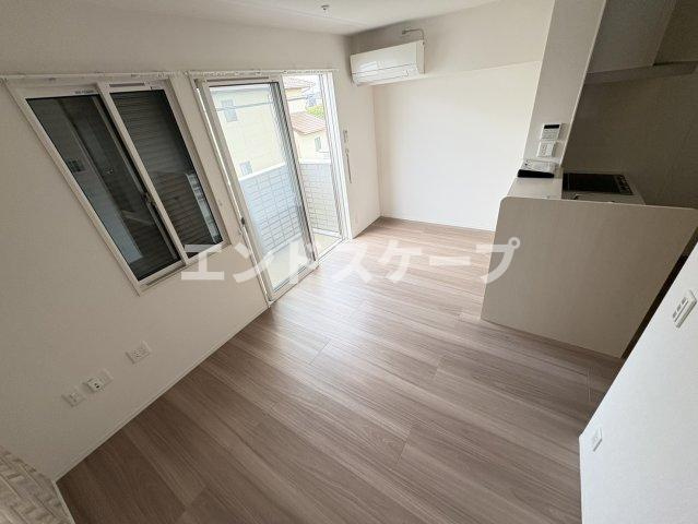 セプトガーデン古市町の居間・リビング|高崎、前橋エリアのお部屋探しはエンドスケープまで！お客様の理想お聞かせ下さい♪