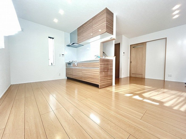 【居間・リビング】 | □■厚木市林4丁目 中古戸建■□