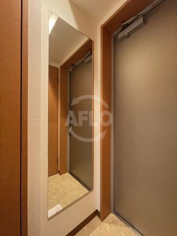 CITY SPIRE難波南（旧NCA難波南）のその他|CITY SPIRE難波南　玄関前全身鏡