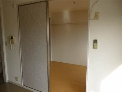 コートラックス Ａの内装