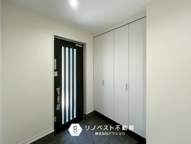 東大阪市岩田町1丁目　G号地の玄関|【リノベスト不動産】テナント（事業用）物件のご紹介も可能です。事務所移転・新規開業等お気軽にご相談ください♪
