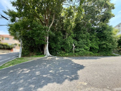 【前面道路含む現地写真】 | 岡山町　売土地 | 前面道路約６ｍ！運転の苦手な方も安心ですね♪