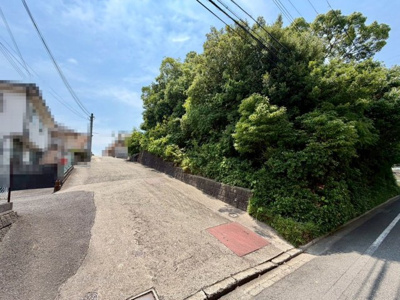 【前面道路含む現地写真】 | 岡山町　売土地 | 親切・丁寧を心がけ、お客様目線で物件探しのお手伝いをさせて頂きます♪お気軽にお問い合わせください！