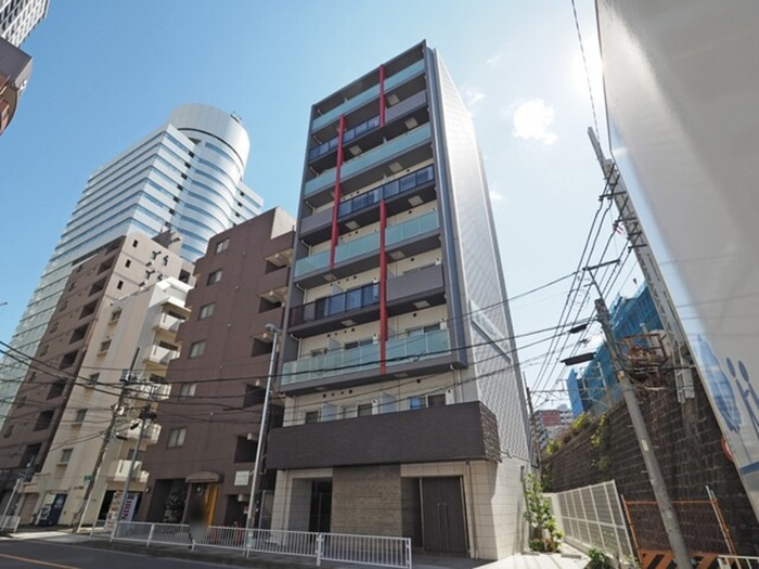 メインステージ横濱東口の外観