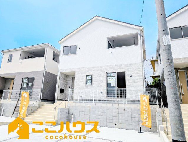 糸満市兼城第4　新築戸建て　全3棟　2号棟の外観|防犯カメラも付いたセキュリティの高いお家です！