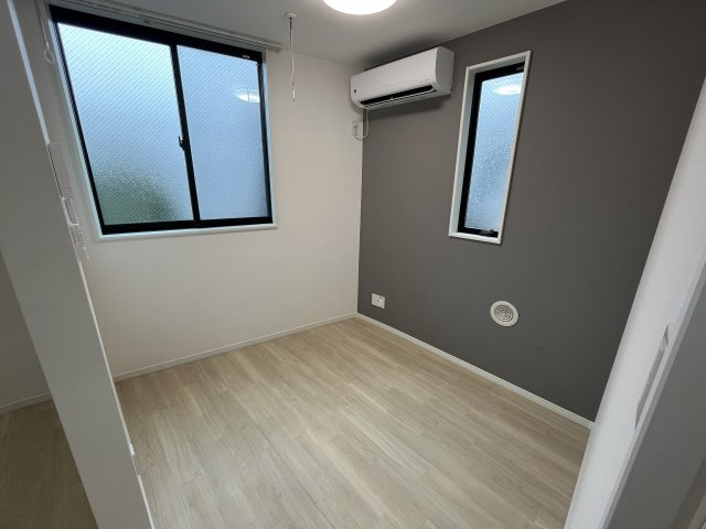 BASE三ツ沢下町の居間・リビング