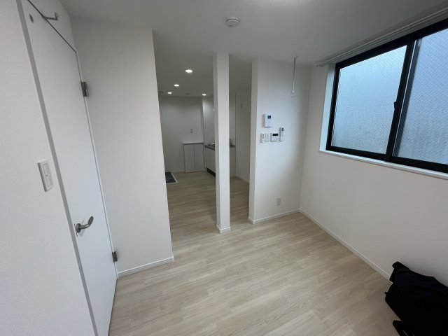 BASE三ツ沢下町の居間・リビング