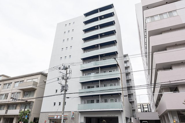 パークアクシス横浜阪東橋の外観
