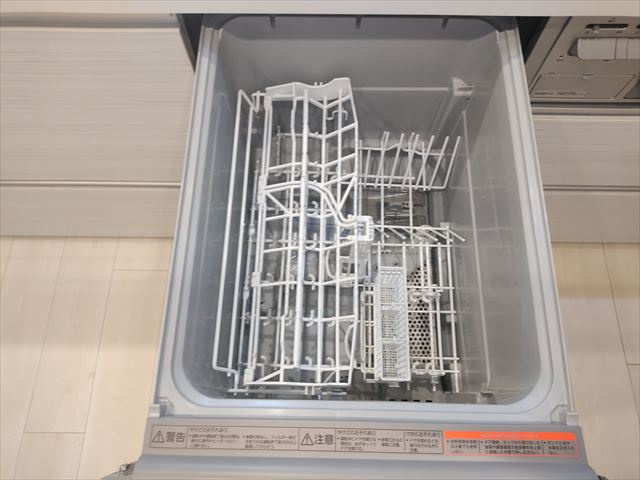 【キッチン】 | 入間駅前プラザ8号棟 | 洗い物の手間が省ける食洗機付きです