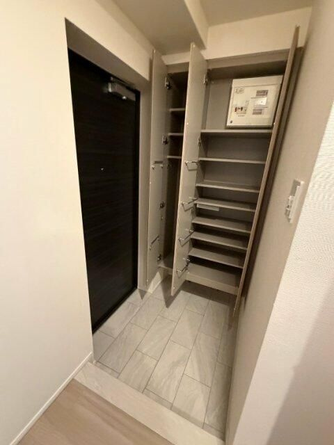 クリオ　ラベルヴィ蔵前の玄関