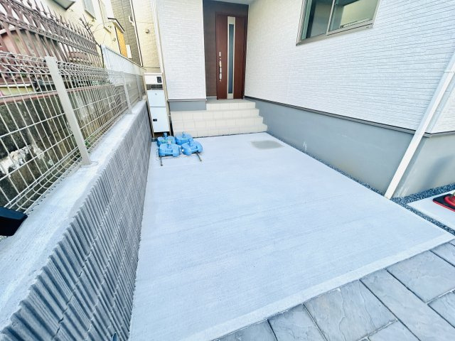 八千代市八千代台東３丁目の駐車場