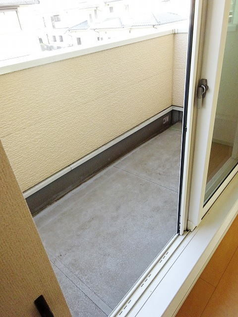 ウィステリア西砂Ⅲのバルコニー
