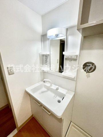 寝屋川東ファミリータウン東二番館の洗面所