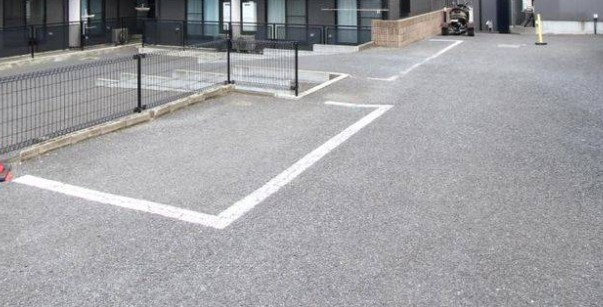 所沢市小手指元町１丁目のアパートの駐車場