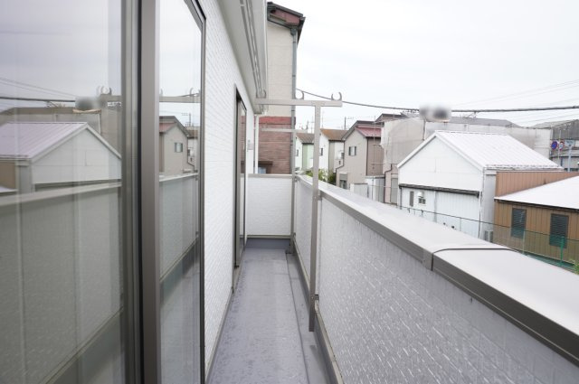 越谷市大字平方 新築分譲住宅のバルコニー