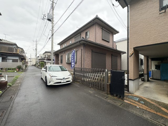 鶴ヶ島市太田ヶ谷　中古戸建　「鶴ヶ島駅」徒歩23分　敷地55坪　【南小学区】の前面道路含む現地写真