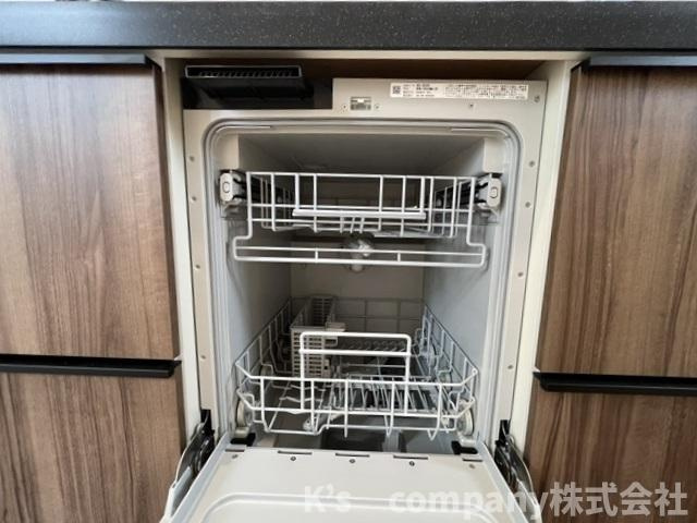 ◎茅ヶ崎市東海岸南6丁目　新築戸建　3号棟のキッチン|家事の負担を軽減してくれる食器洗い乾燥機付き☆