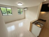 リバーヒルズ横浜の居間・リビング