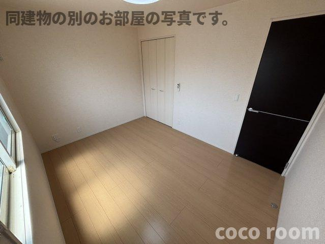 ハイツせみじま　Ｃの洋室