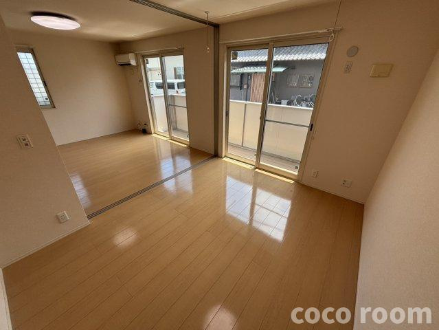 ハイツせみじま　Ｃの洋室