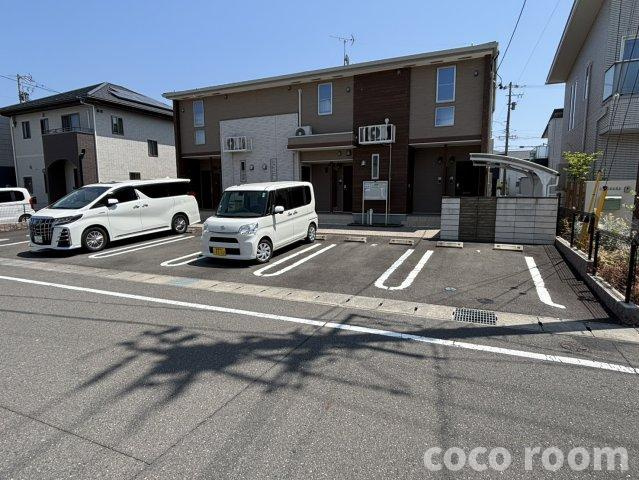 ハイツせみじま　Ｃの駐車場
