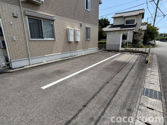 ハイツせみじま　Ｃの駐車場