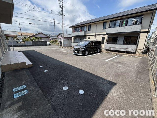 ハイツせみじま　Ｃの駐車場