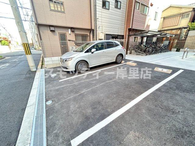 AXIA M-City大阪加賀屋の駐車場