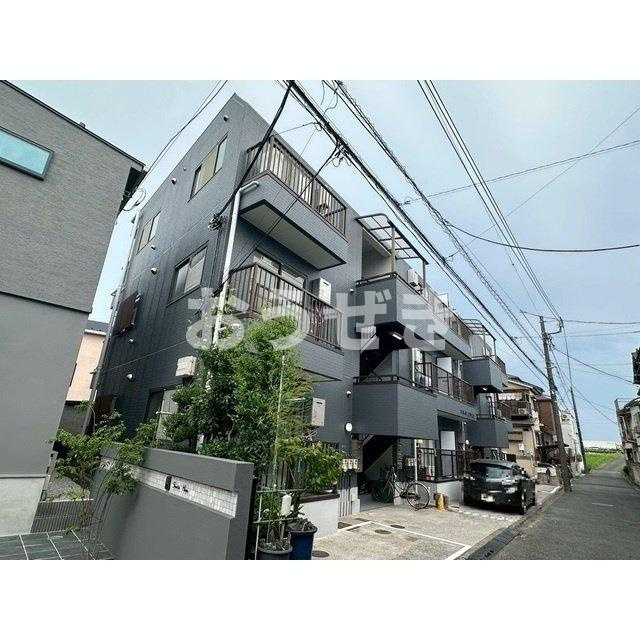 リバーサイドツルミのエントランス