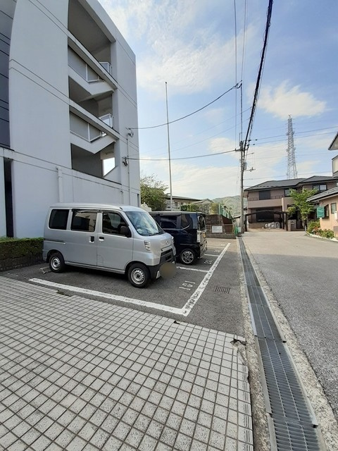 グランデール　一本松の駐車場|駐車場