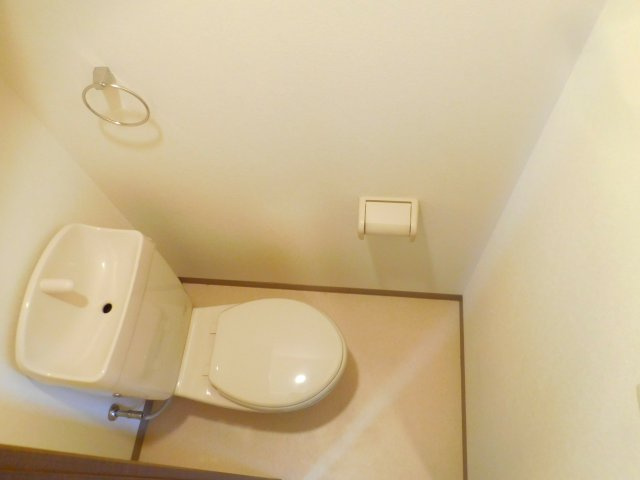 高槻市東五百住町１丁目のアパートのトイレ