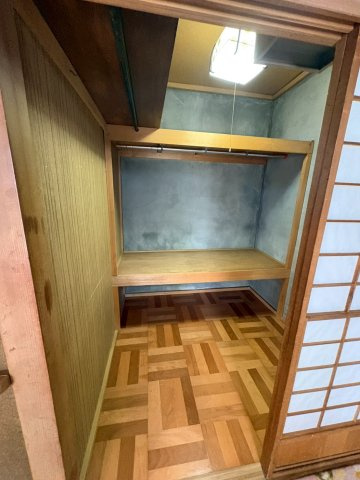 ライズ千歳借家の収納