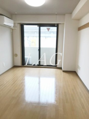 【居間・リビング】 | 静フェバレット | 洋室のお部屋です。