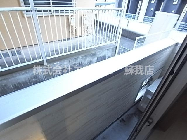 【バルコニー】 | フラットテラス | バルコニー付きです
