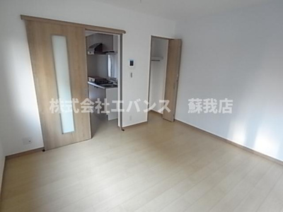 【寝室】 | フラットテラス | 使い勝手のいい寝室です
