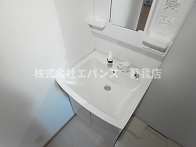 【独立洗面台】 | フラットテラス | 朝の支度にも助かる、独立の洗髪洗面化粧台